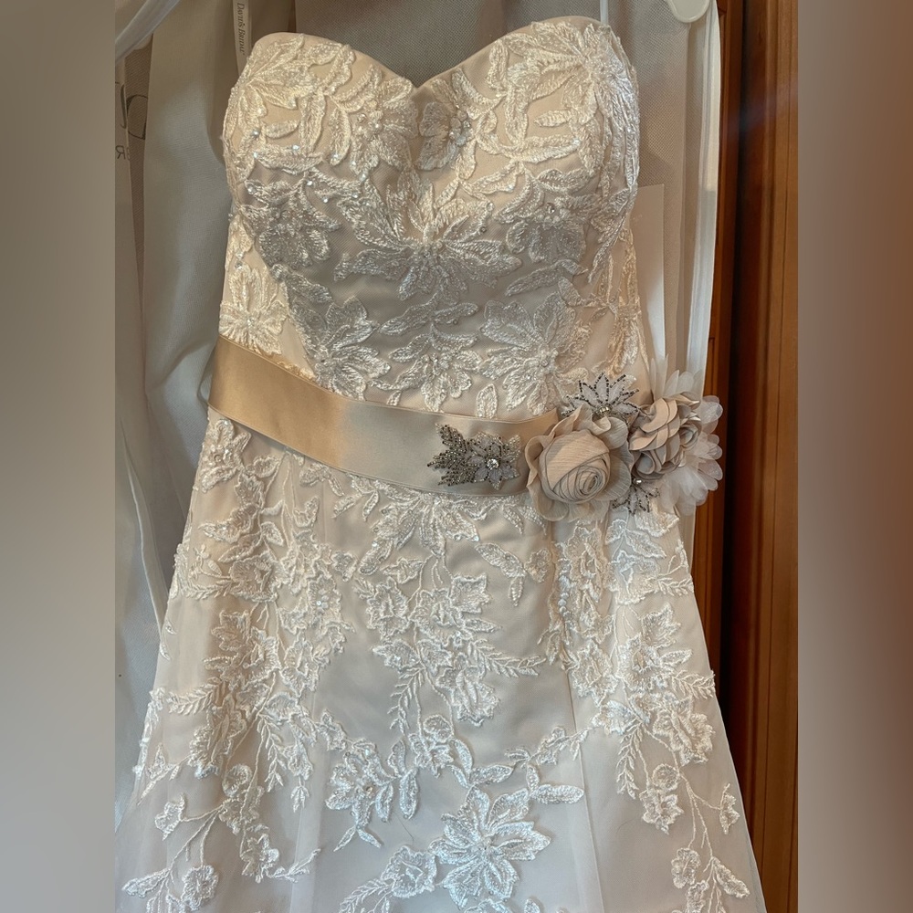 Wedding dress NWT